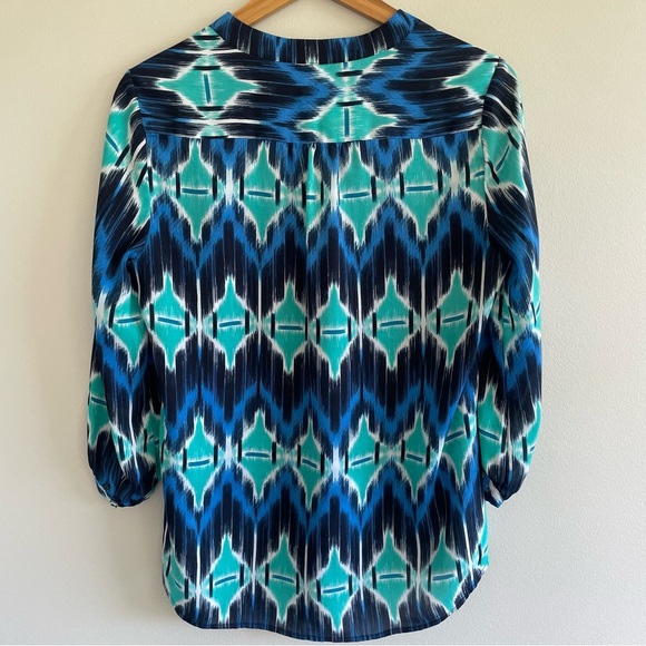 Banana Republic Blue Ikat Print Riviera Blouse Size Small - Picture 2 of 9